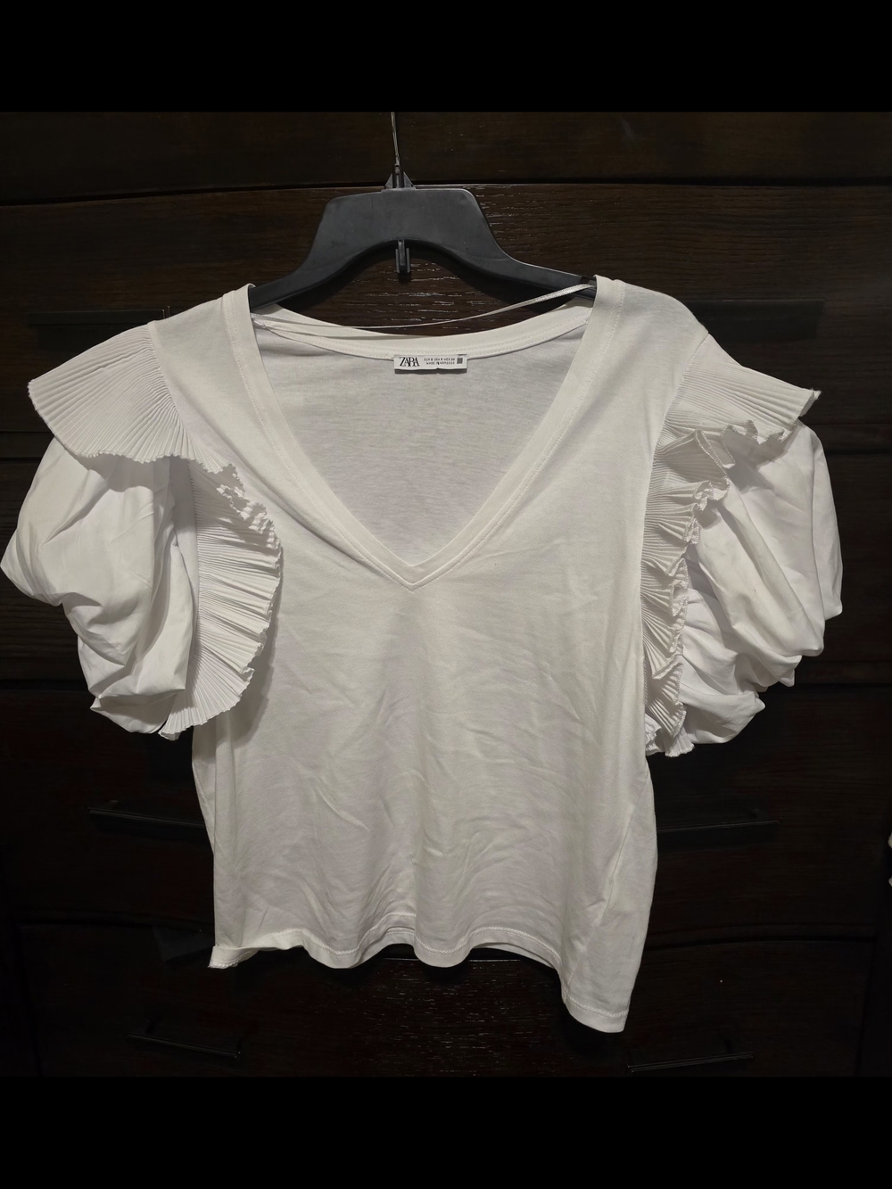 Zara White V-Neck Puff Sleeve Tee with Pleated Ruffles SZ Small